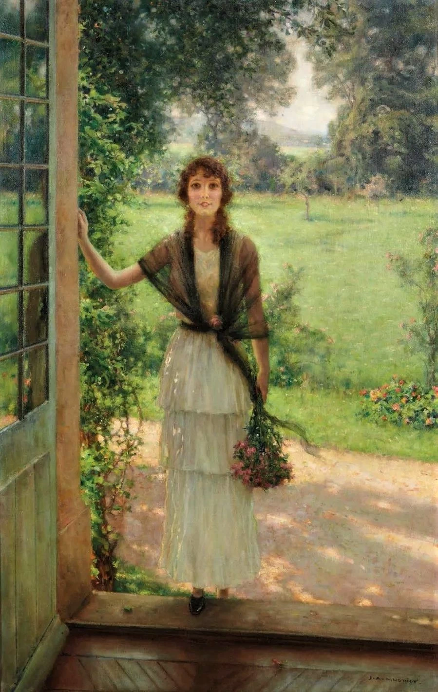 Giovane donna davanti al giardino. Estate 1933